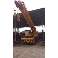 Rental Roughter Crane Kato 25 Ton Surabaya